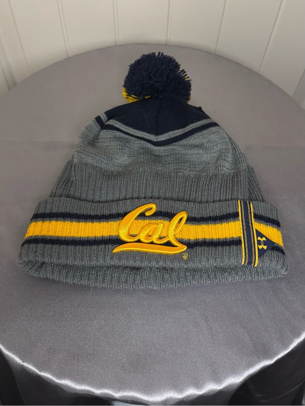 Under Armour Cal Berkeley Golden Bears Knit Pom Beanie Hat Gray Yellow